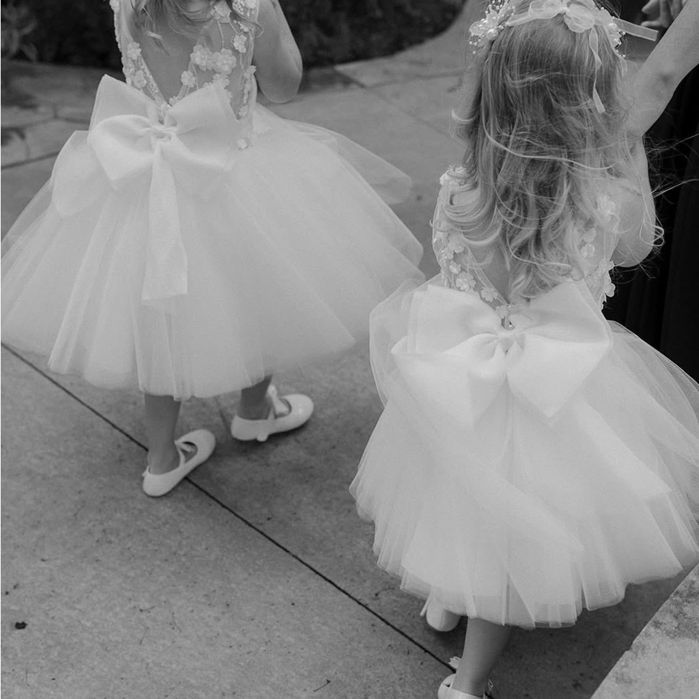 White Appliqué and Tulle Custom Flower Girl Dress with Bow Size 3T - Picture 2 of 8